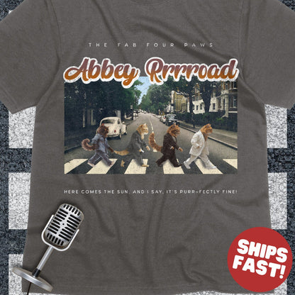 Beatles T-Shirt, Abbey Road Cat Gifts, Geek Ideas, Cat Mom, Cat Dad, Kitty T Shirt, Vintage TShirt, Unisex Abbey Road Shirt